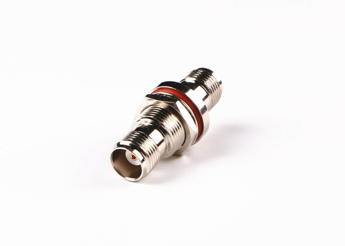 Conector folheado a níquel do ângulo direito de TNC, conector co-axial VSMR ≤1.3 de TNC